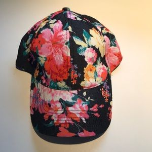 Flowered pattern hat
